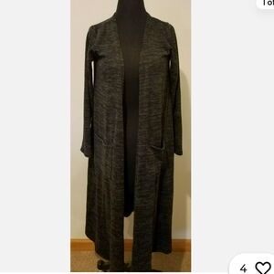 LuLaRoe Heatherd Gray Sarah Size Small